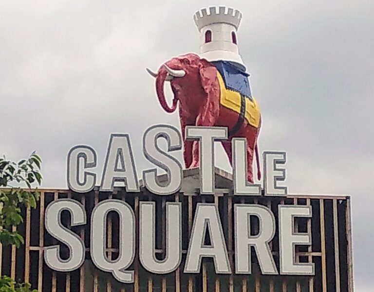 Elephant Statue Castle Square - Elephant and Castle